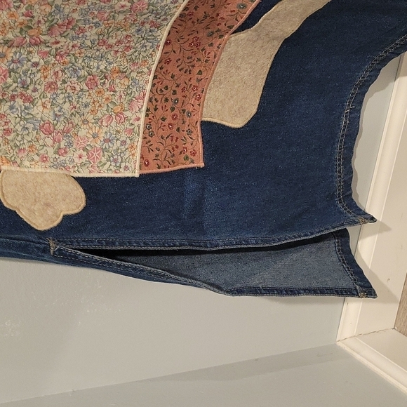 Vintage Denim overalls dress with Bunny Rabbit Applique size Medium - Picture 3 of 14